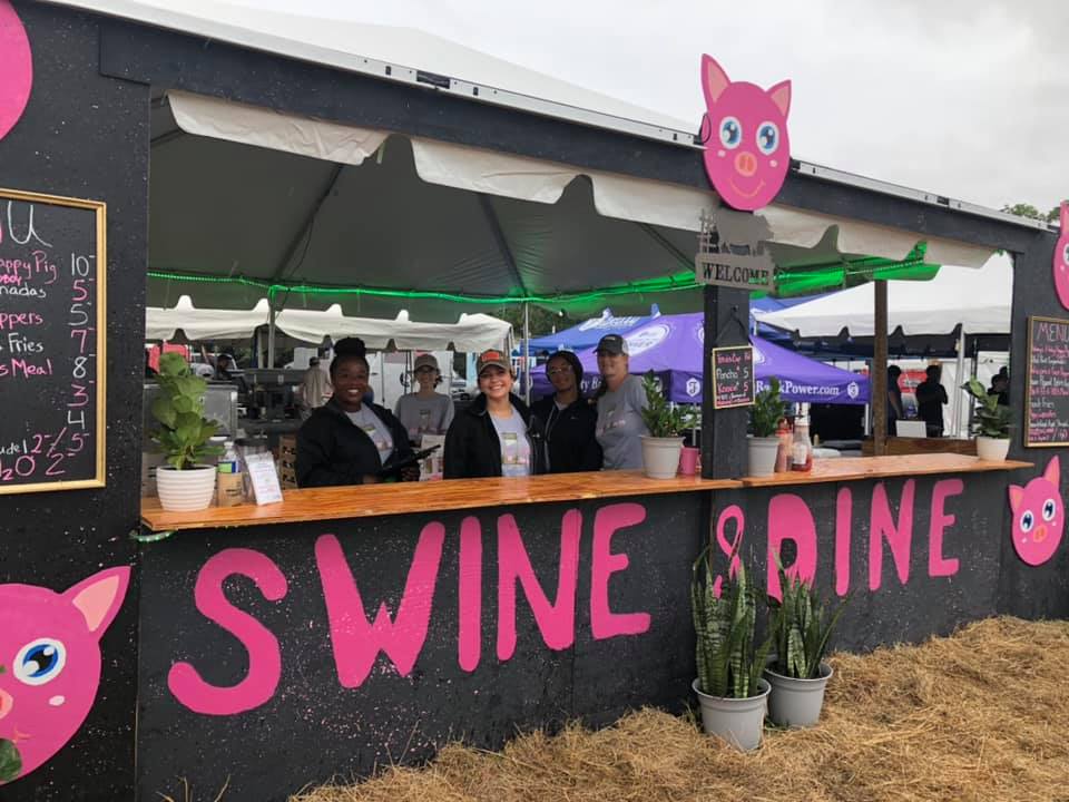 swine and dine main tent setup 2